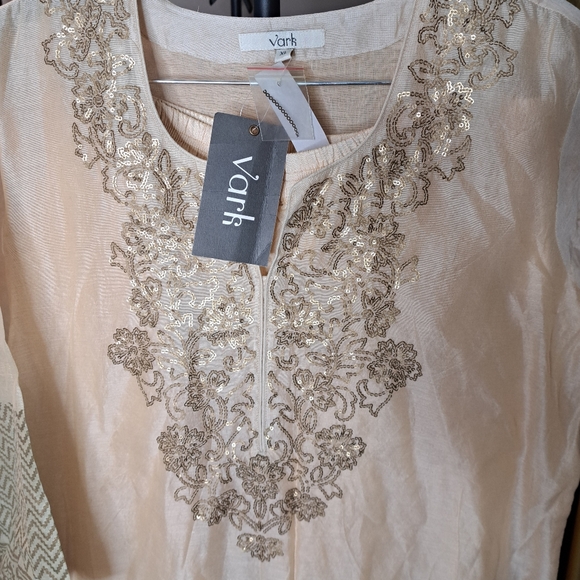 Hand Made Embroided Indian Tunic and Pant Set - Picture 2 of 6